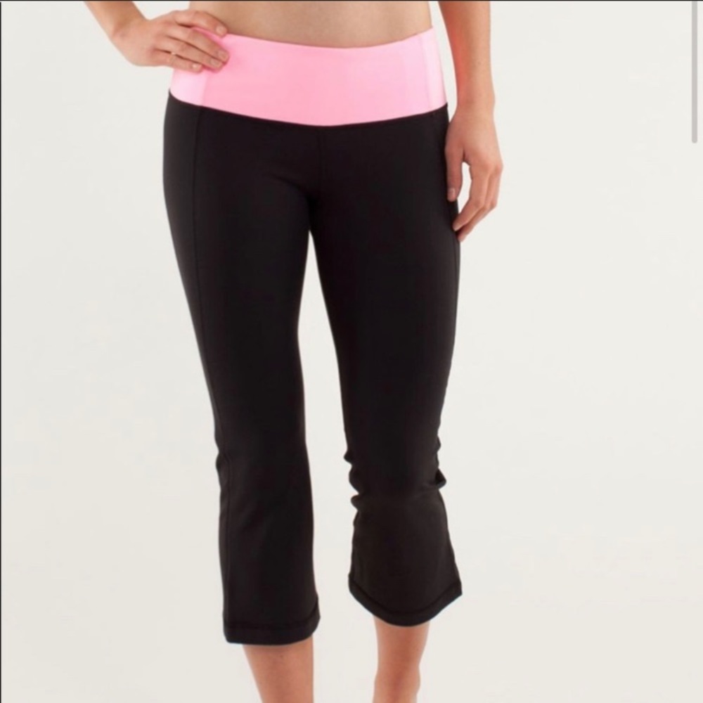 SOLD Gather and Crow Cropped Black Leggings